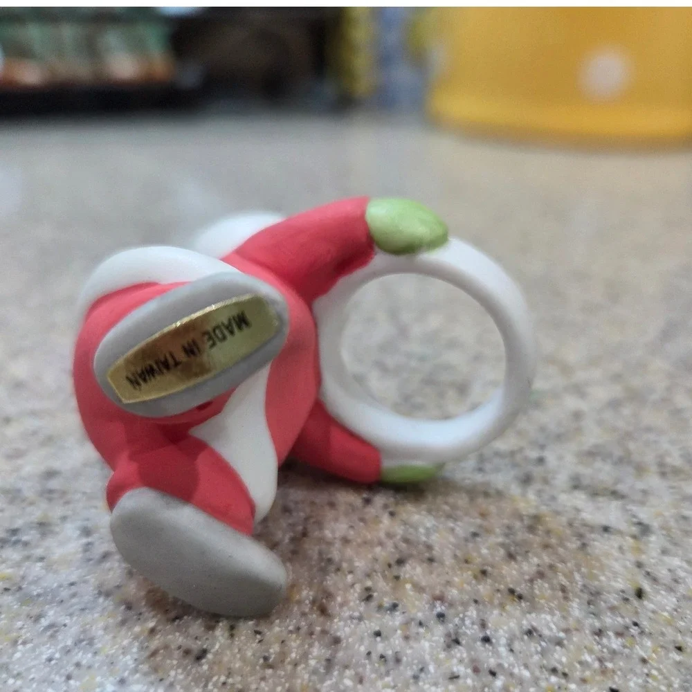 Vintage Ceramic Santa Claus Napkin Ring or Candle Ring Christmas Decor Taiwan